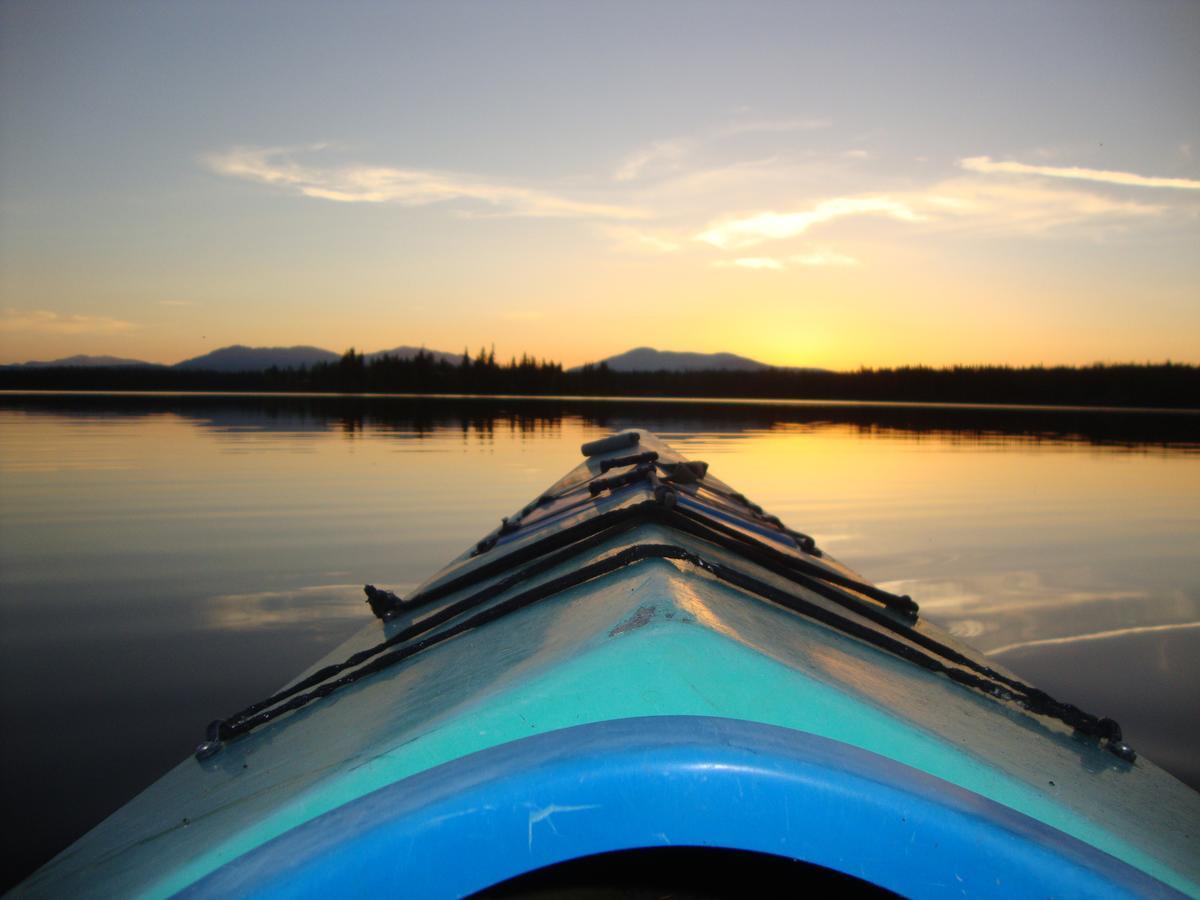 Retreat Wilderness Inn Nimpo Lake Экстерьер фото